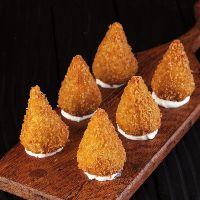 imagem Coxinha s/ Massa de Frango c/ Catupiry